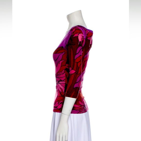 D&G vibrant floral top - xs - Picture 2 of 4